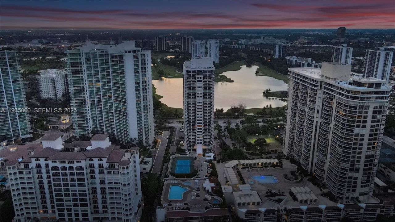 20185 E Country Club Dr, Unit 2209, Aventura, FL 33180 Photo