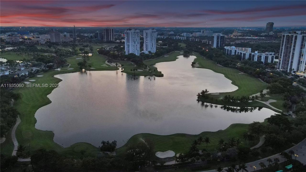 20185 E Country Club Dr, Unit 2209, Aventura, FL 33180 Photo