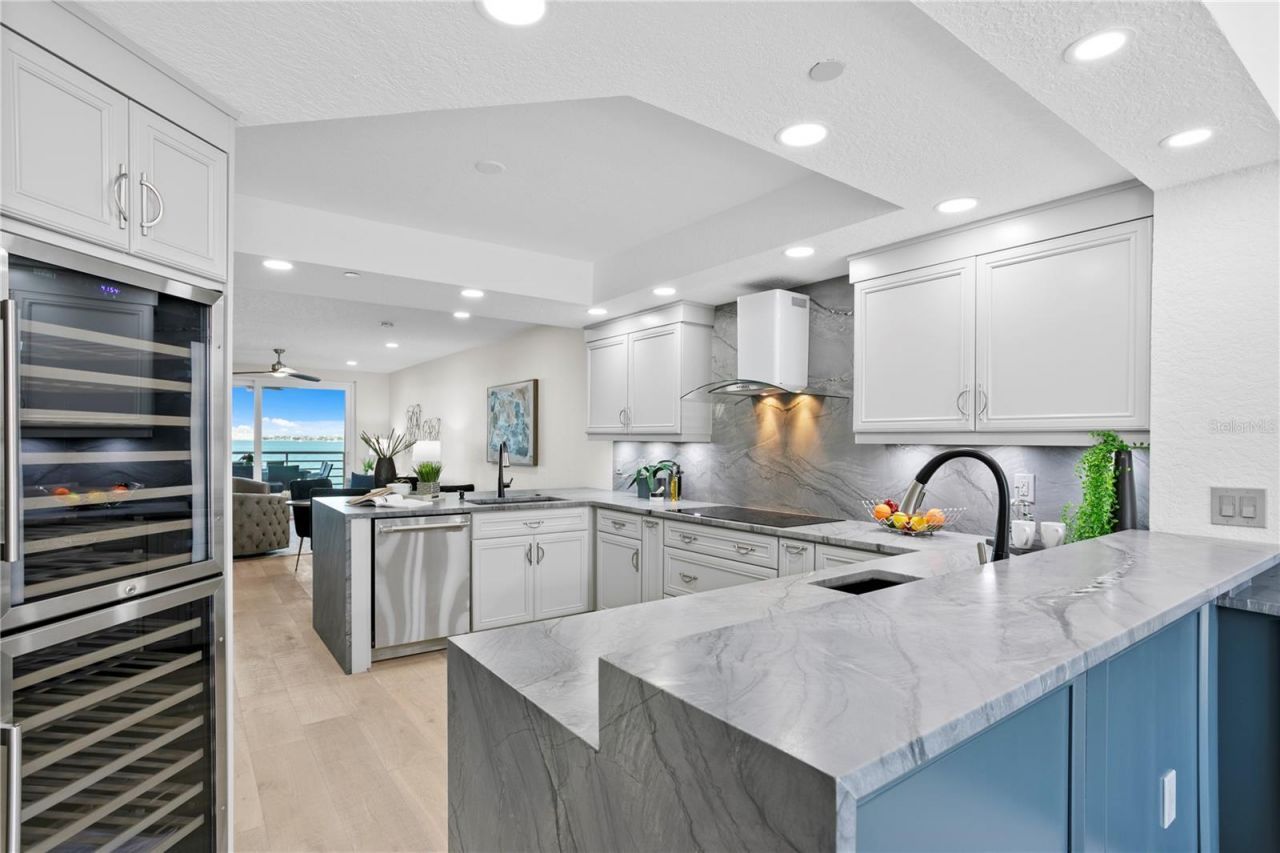 4951 Bacopa Lane S, Unit 103, Saint Petersburg, FL 33715 Photo