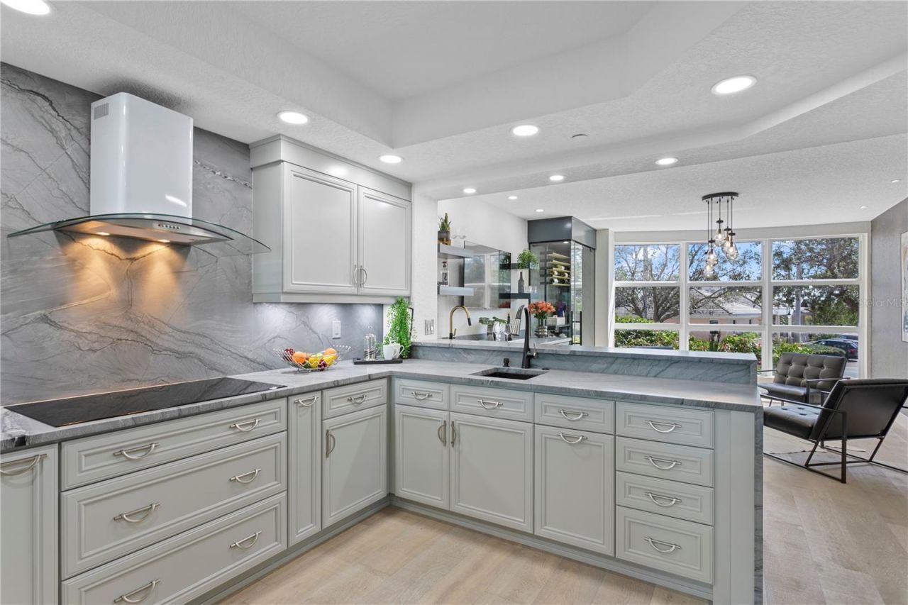 4951 Bacopa Lane S, Unit 103, Saint Petersburg, FL 33715 Photo