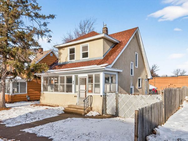 813 Jessamine Avenue E, Saint Paul, MN 55106