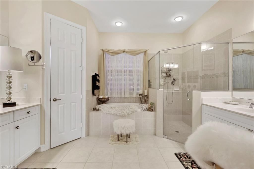 12525 Fairmont Dr, Fort Myers, FL 33913 Photo