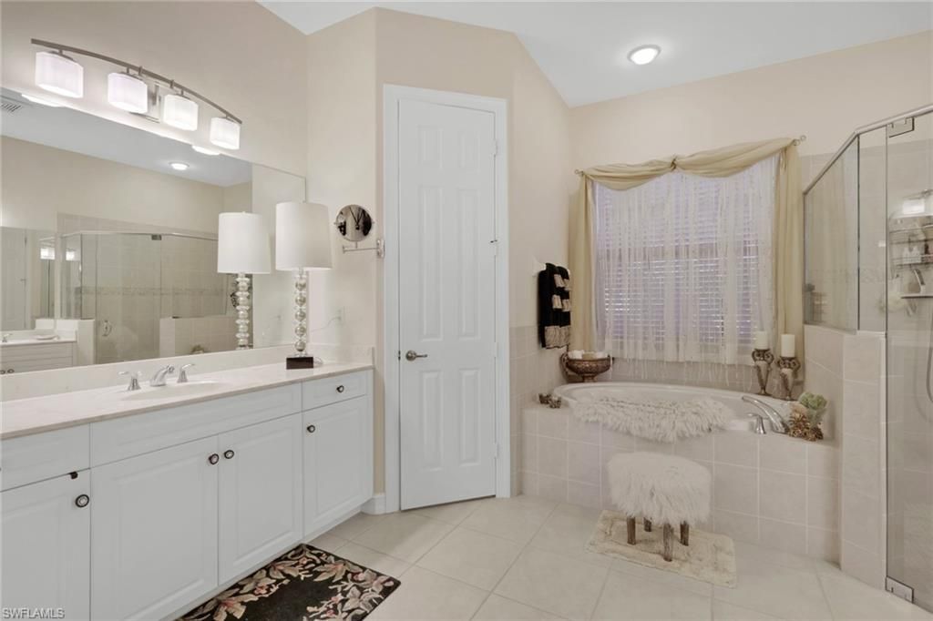 12525 Fairmont Dr, Fort Myers, FL 33913 Photo
