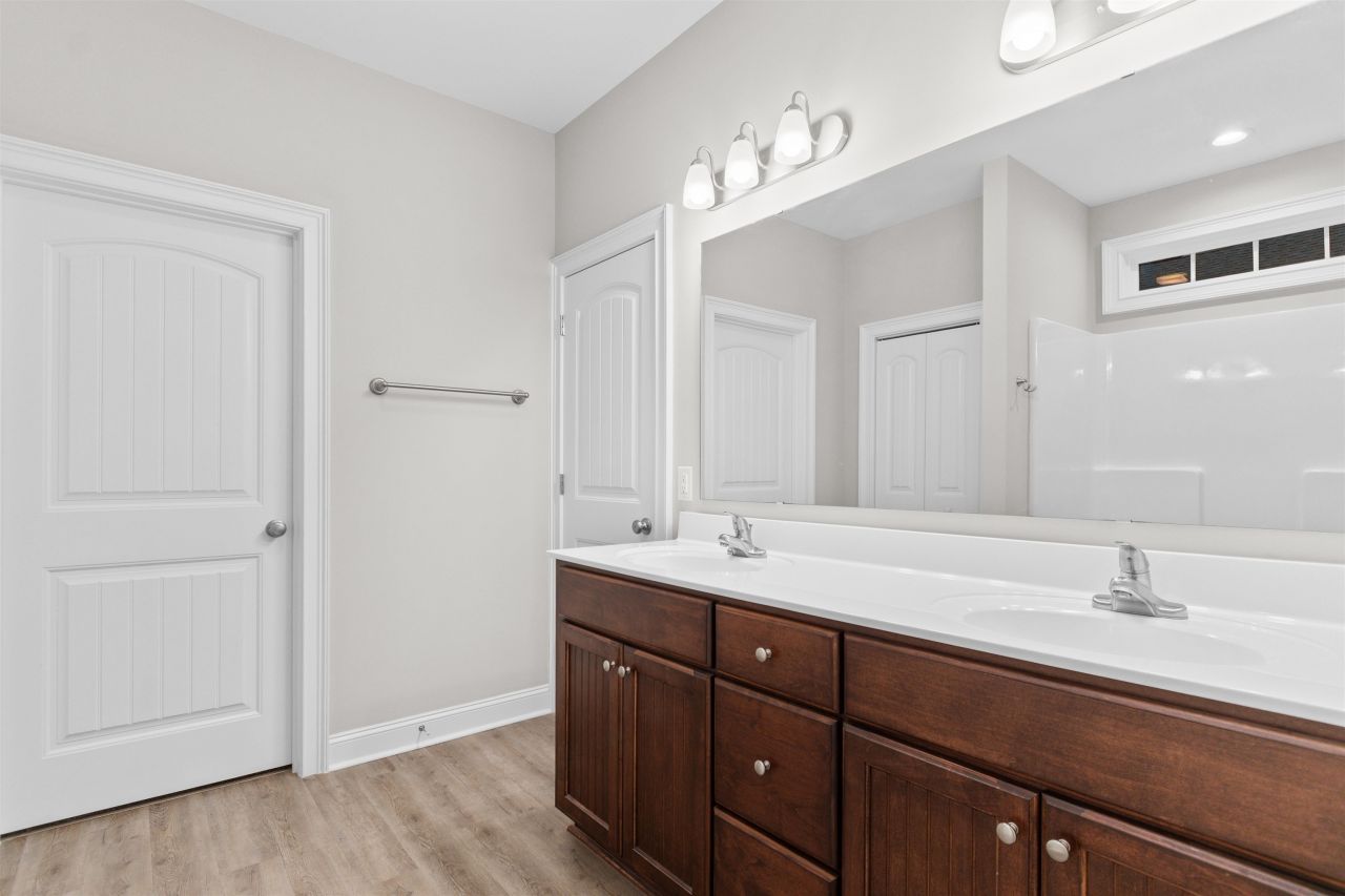 208 Baylee Circle Photo 18