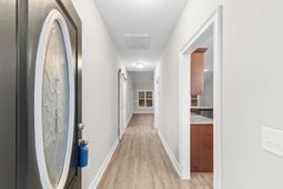 208 Baylee Circle photo 4