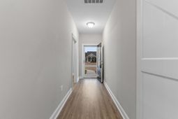 208 Baylee Circle photo 4