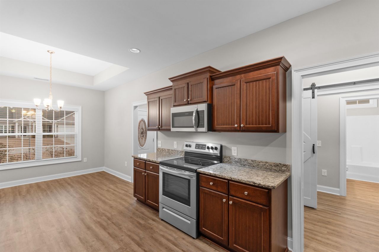 208 Baylee Circle Photo 8