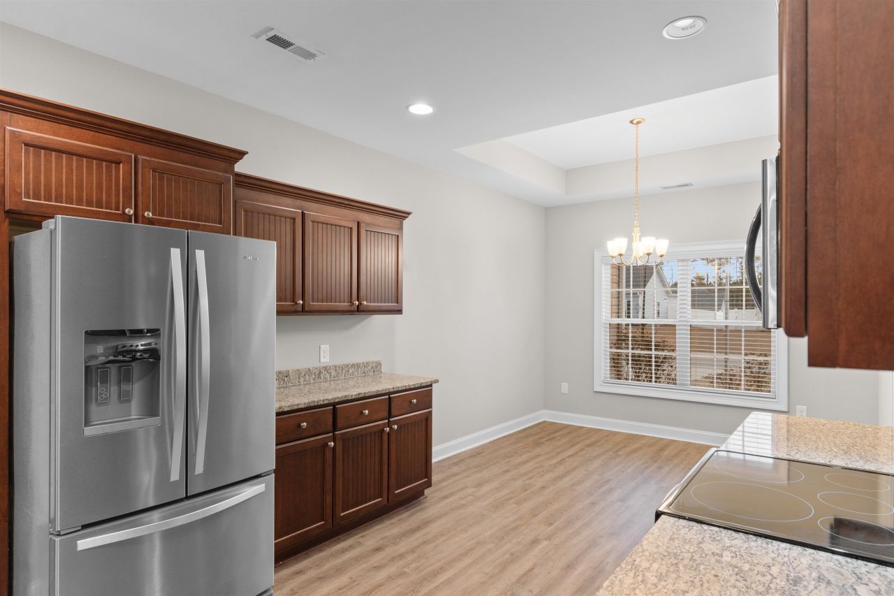 208 Baylee Circle Photo 9