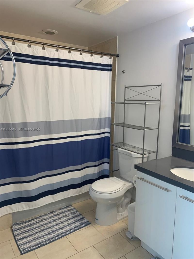 90 SW 3rd St, Unit 1211, Miami, FL 33130 Photo