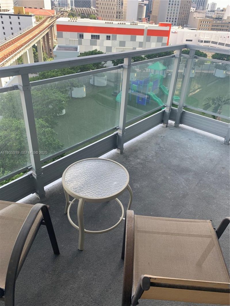 90 SW 3rd St, Unit 1211, Miami, FL 33130 Photo