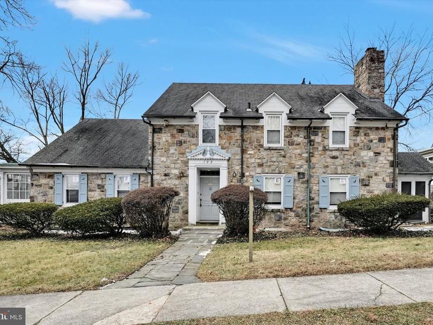 100 Brookline Pz, Reading, PA 19607 Main Photo