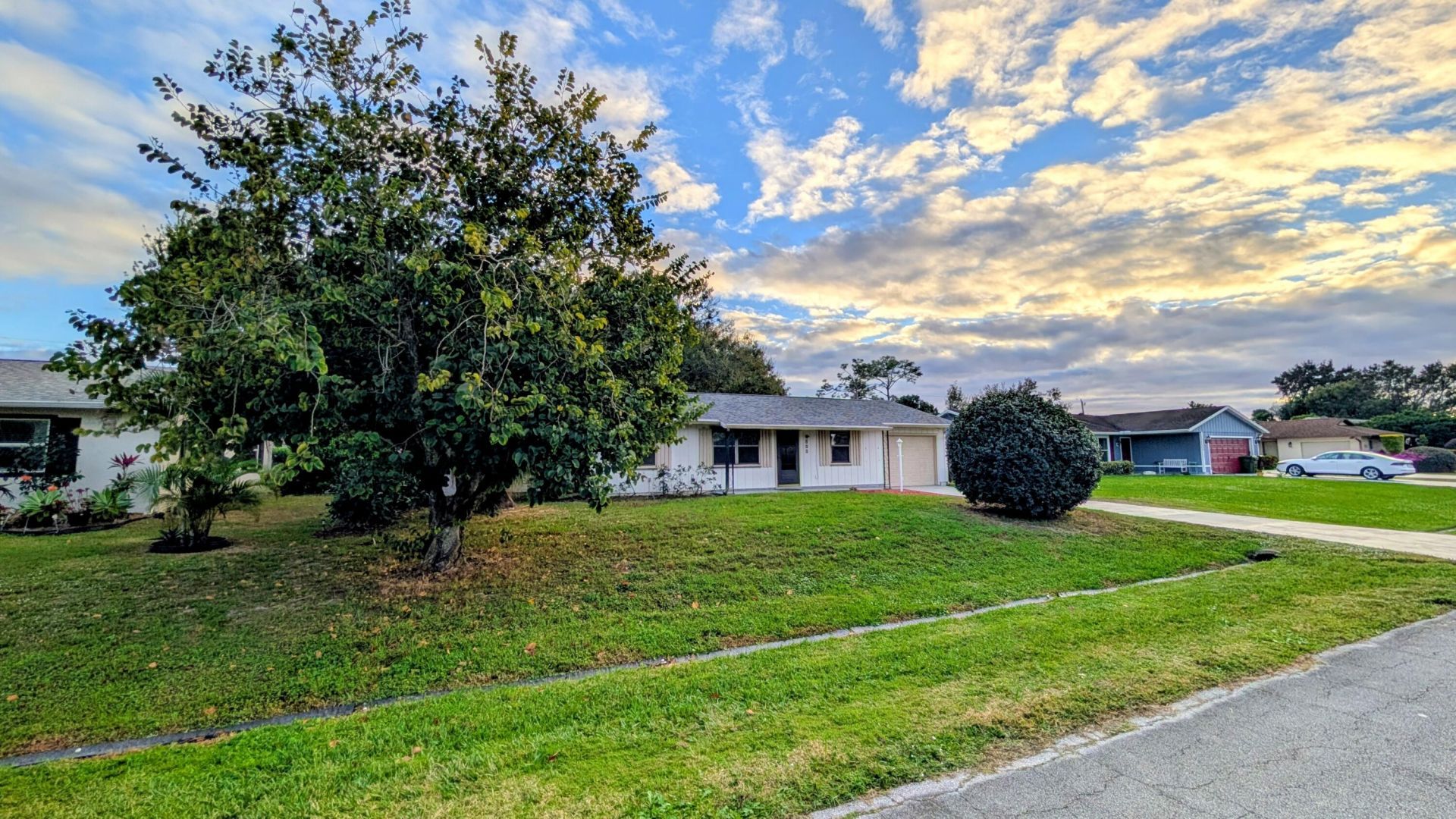 522 NW La Brea Avenue, Port Saint Lucie, FL 34983 Photo