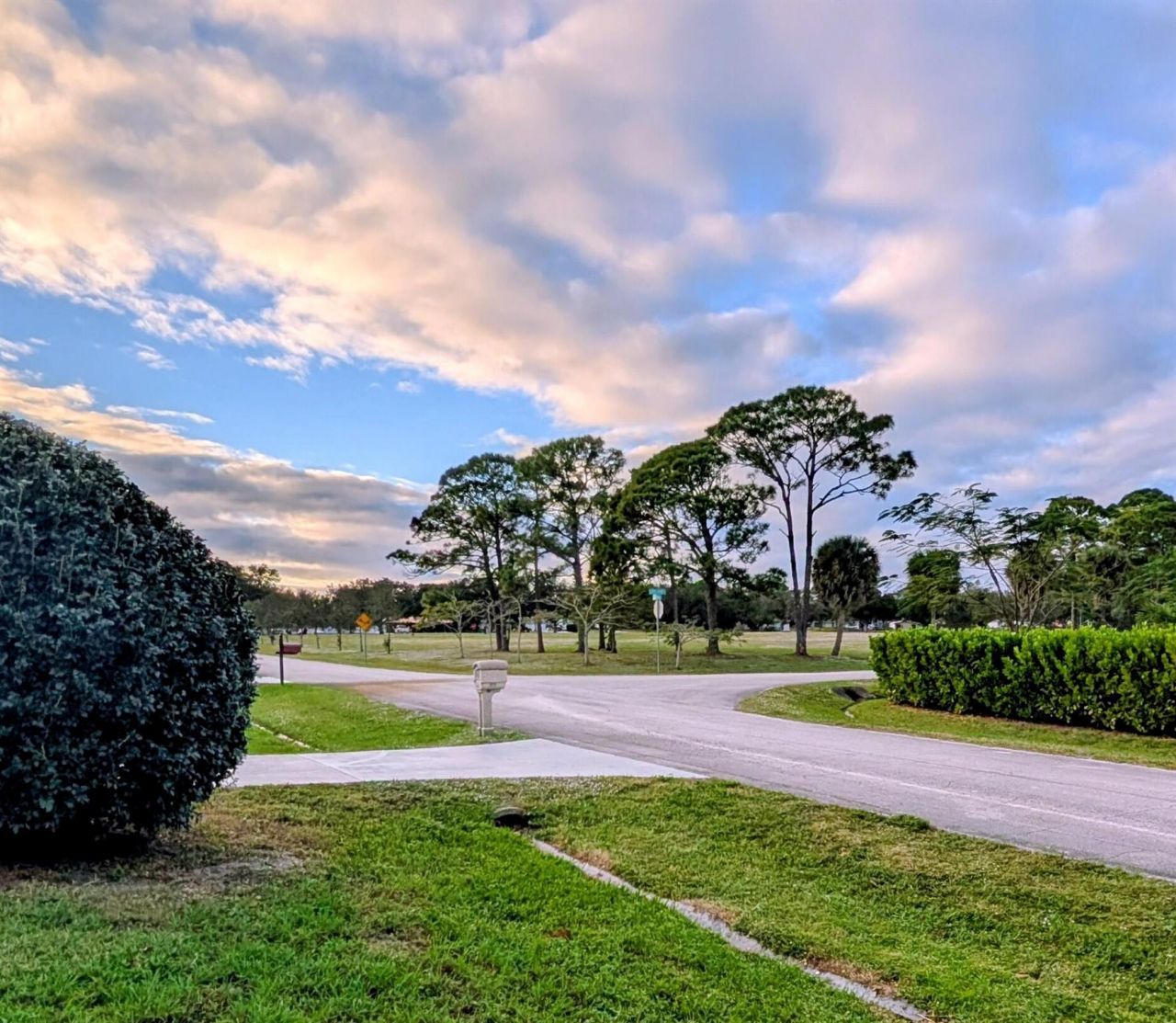 522 NW La Brea Avenue, Port Saint Lucie, FL 34983 Photo