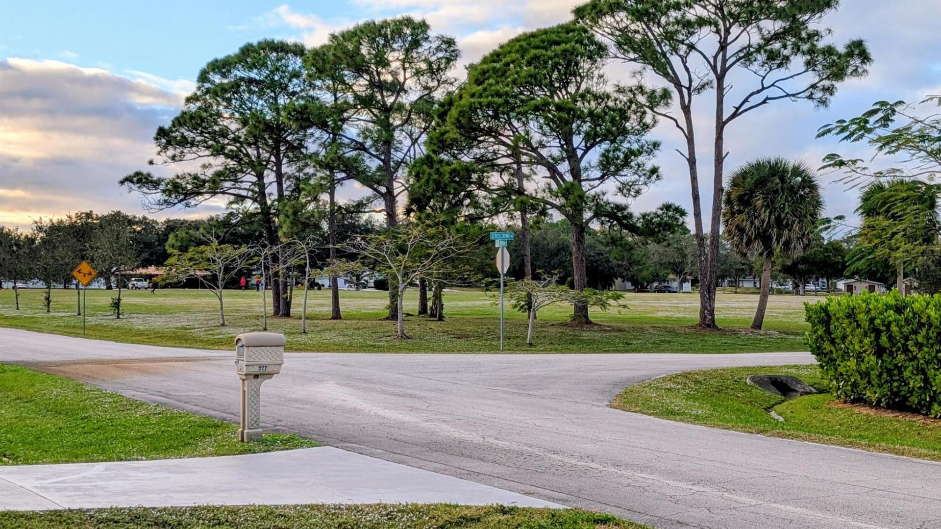 522 NW La Brea Avenue, Port Saint Lucie, FL 34983 Photo