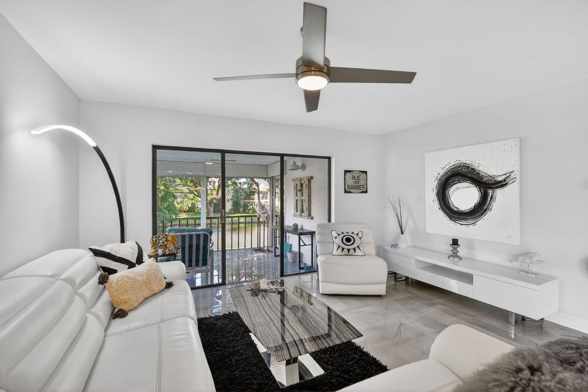 8310 Casa Del Lago, Unit 1b, Boca Raton, FL 33433 Photo