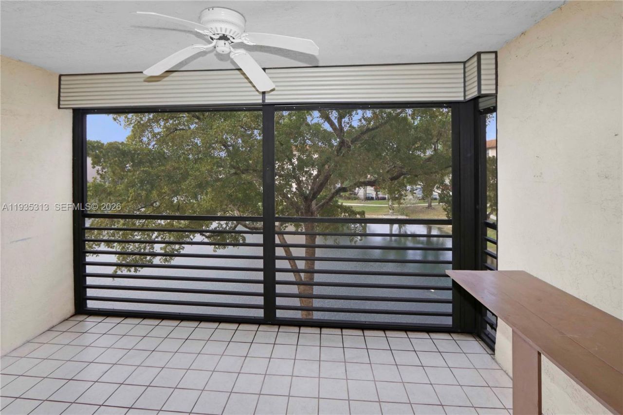 4930 E Sabal Palm Blvd, Unit 306, Tamarac, FL 33319 Photo