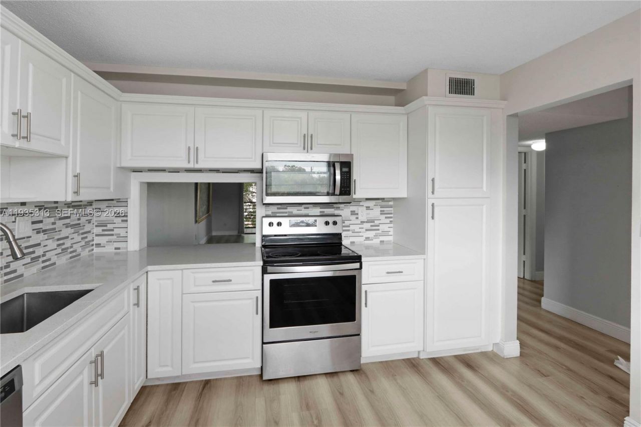 4930 E Sabal Palm Blvd, Unit 306, Tamarac, FL 33319 Photo