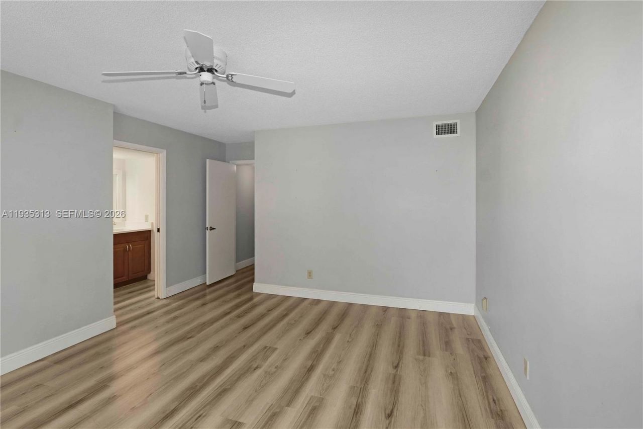 4930 E Sabal Palm Blvd, Unit 306, Tamarac, FL 33319 Photo