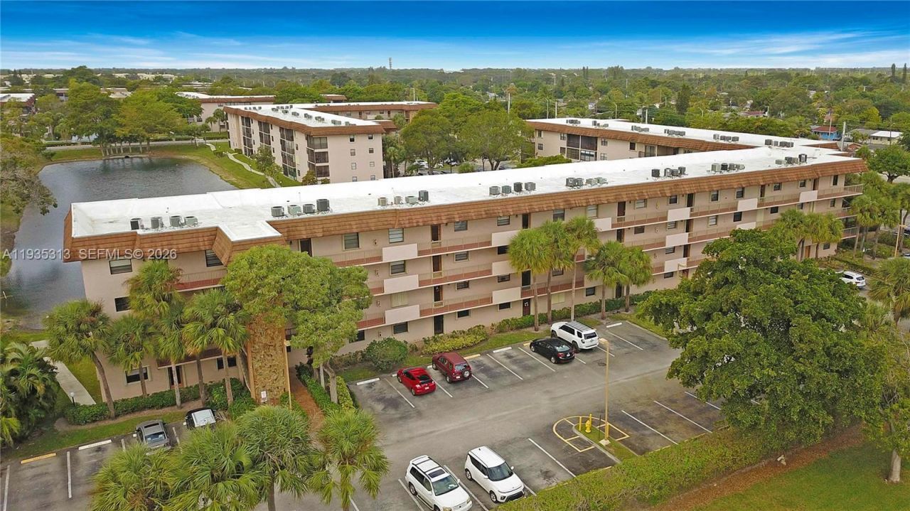 4930 E Sabal Palm Blvd, Unit 306, Tamarac, FL 33319 Photo