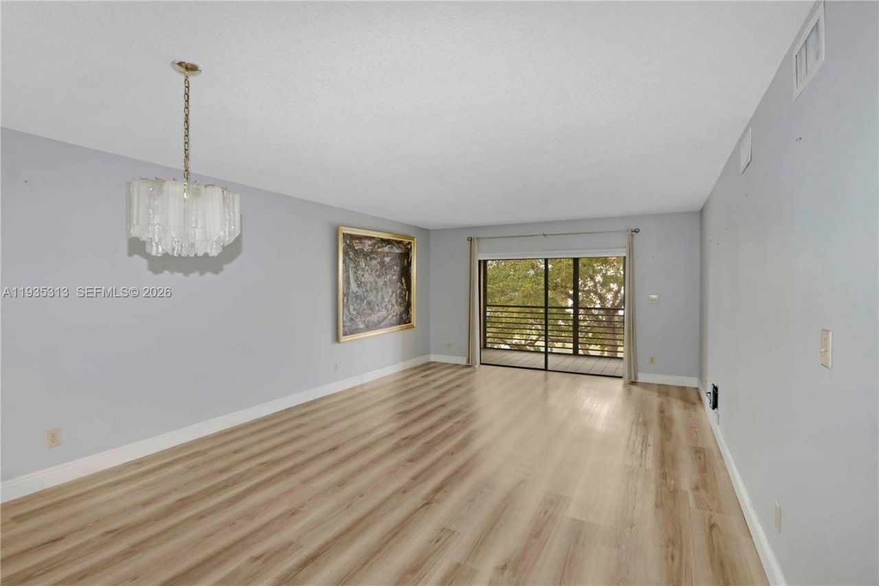 4930 E Sabal Palm Blvd, Unit 306, Tamarac, FL 33319 Photo