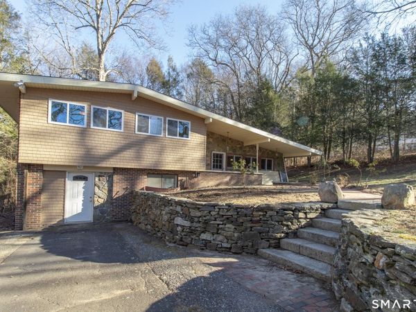 206 North Moodus, East Hampton, CT 06469