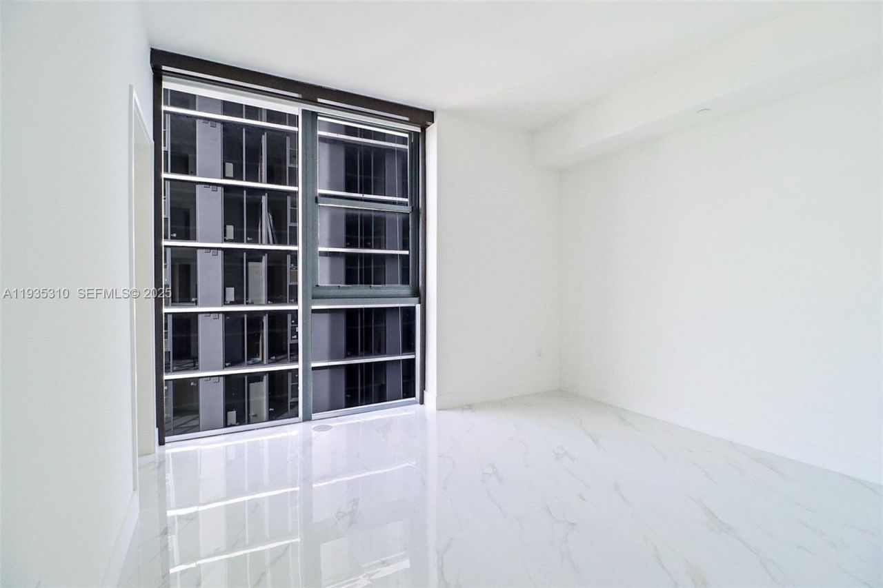 700 NE 24 St, Unit 4201, Miami, FL 33137 Photo