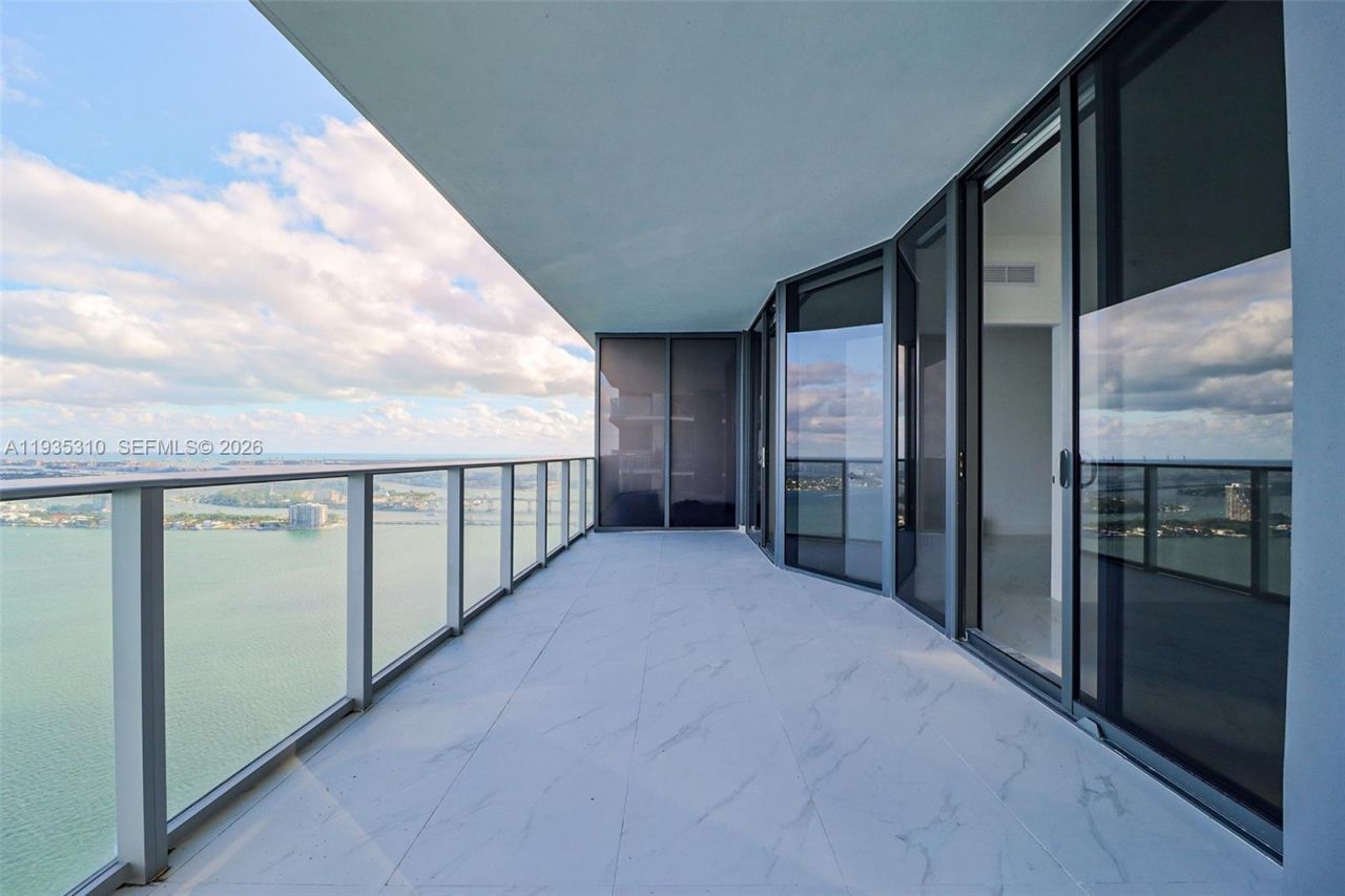 700 NE 24 St, Unit 4201, Miami, FL 33137 Photo