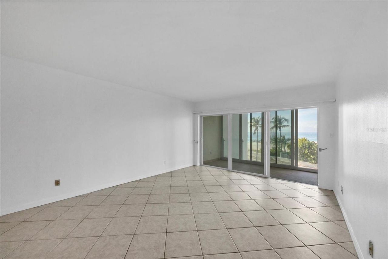 2110 Benjamin Franklin Drive, Unit 303, Sarasota, FL 34236 Photo