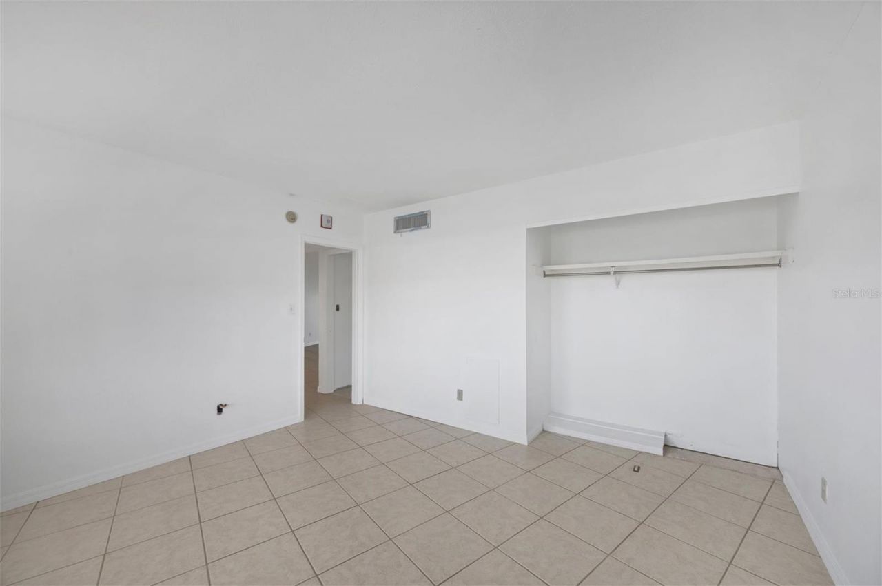 2110 Benjamin Franklin Drive, Unit 303, Sarasota, FL 34236 Photo