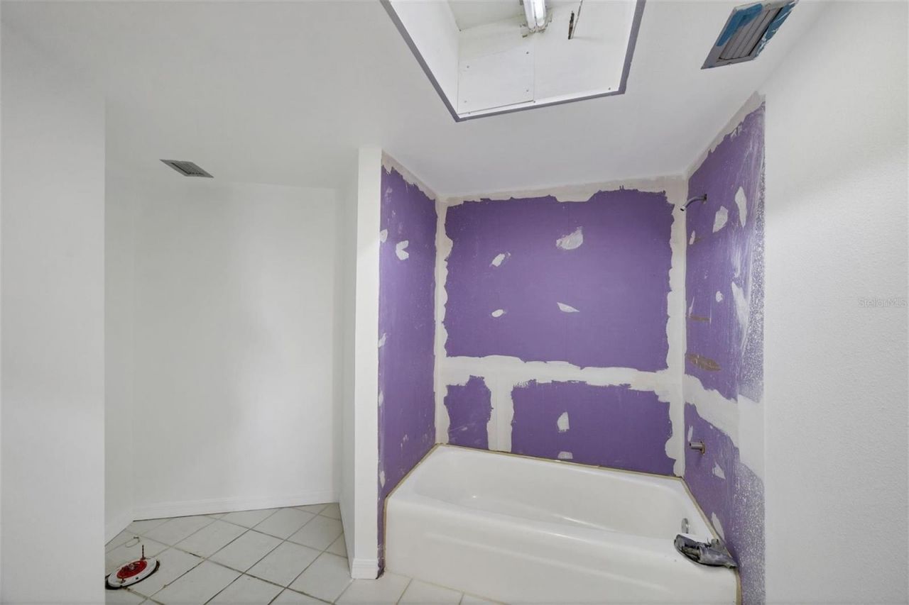 2110 Benjamin Franklin Drive, Unit 303, Sarasota, FL 34236 Photo