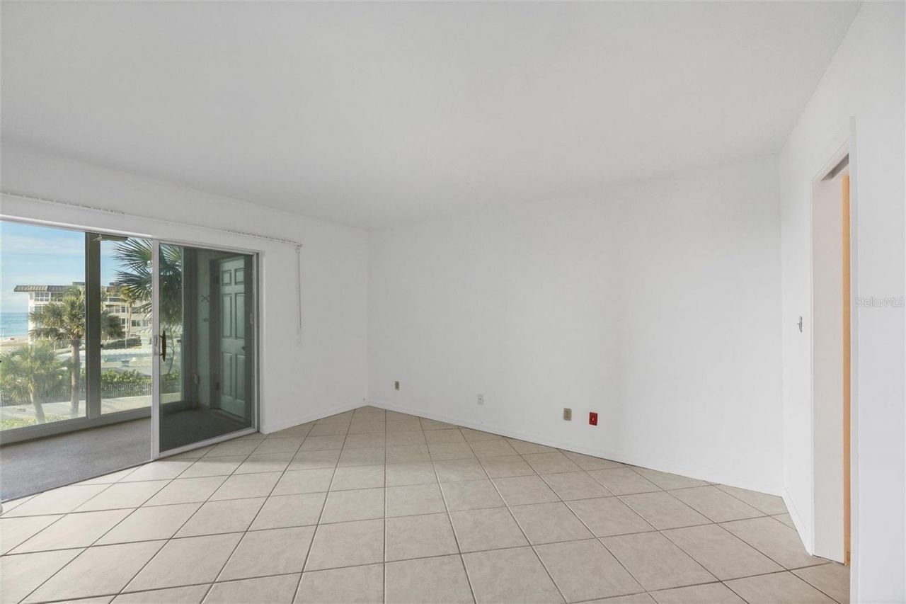 2110 Benjamin Franklin Drive, Unit 303, Sarasota, FL 34236 Photo