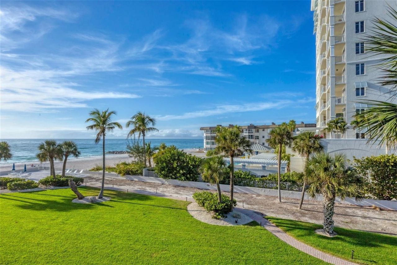 2110 Benjamin Franklin Drive, Unit 303, Sarasota, FL 34236 Photo