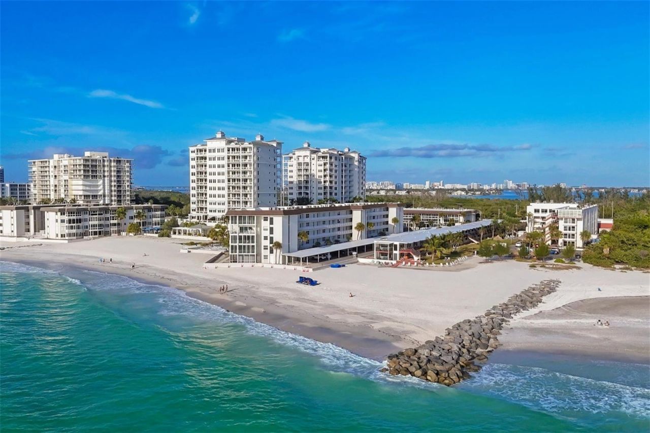 2110 Benjamin Franklin Drive, Unit 303, Sarasota, FL 34236 Photo