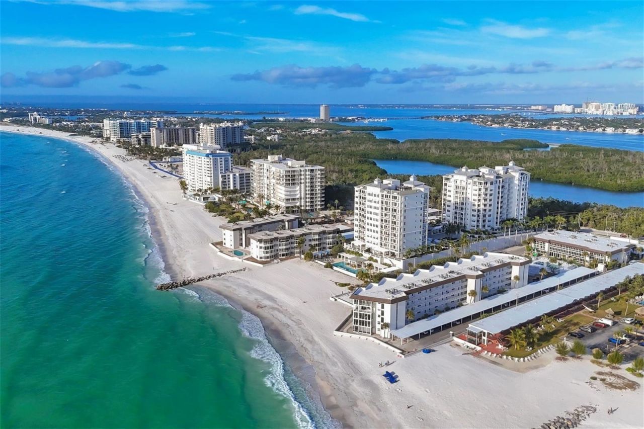 2110 Benjamin Franklin Drive, Unit 303, Sarasota, FL 34236 Photo