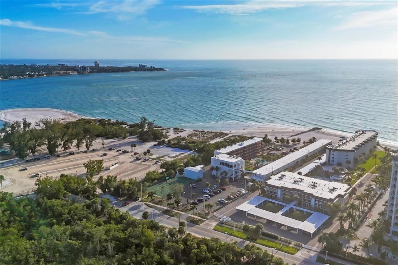 2110 Benjamin Franklin Drive, Unit 303, Sarasota, FL 34236 Photo