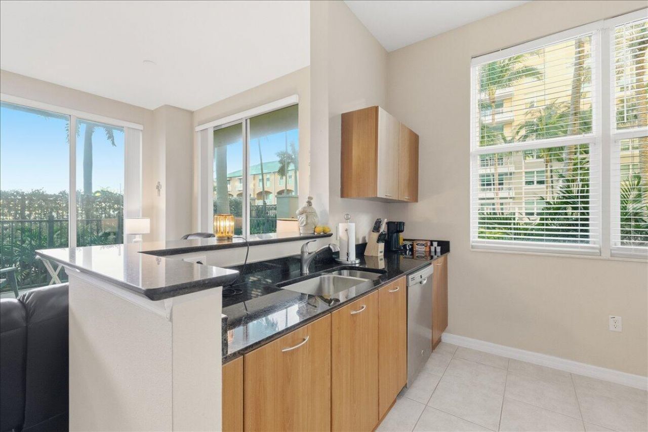 700 E Boynton Beach Boulevard, Unit 101, Boynton Beach, FL 33435 Photo