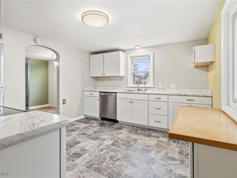 1202 37th Street NW, Canton, OH 44709 Photo 12