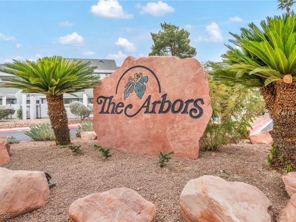 5670 Vineyard Lane, Las Vegas, NV 89110