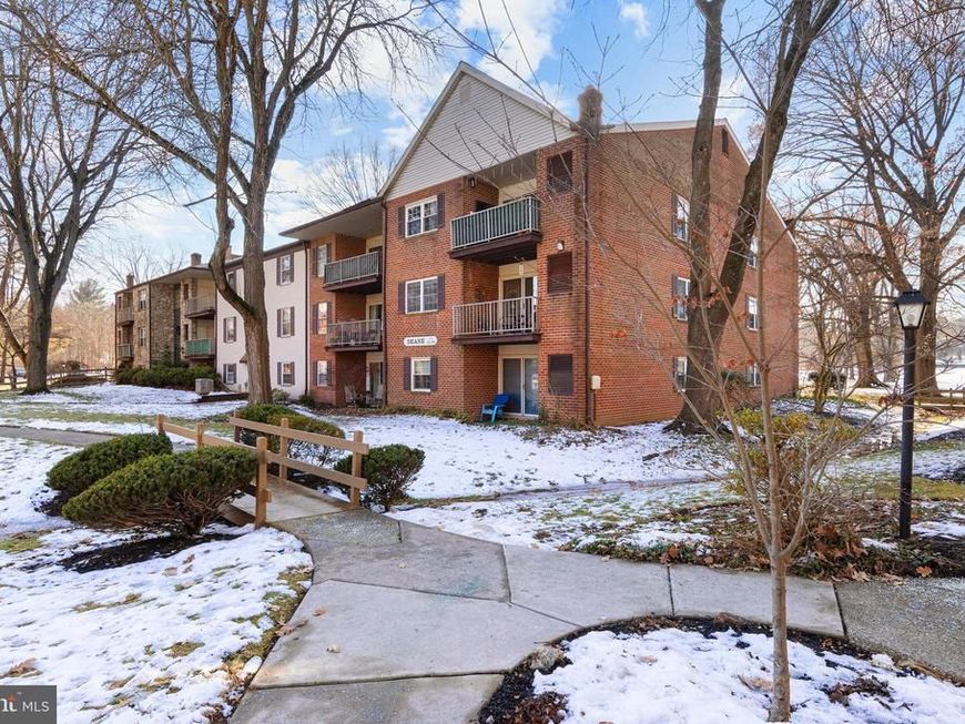 176 Drummers Lane, Unit 176, Wayne, PA 19087 Main Photo