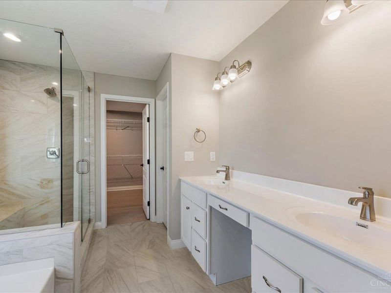 5225 Ivy Rose Lane, Green Township, OH 45247 Photo 18