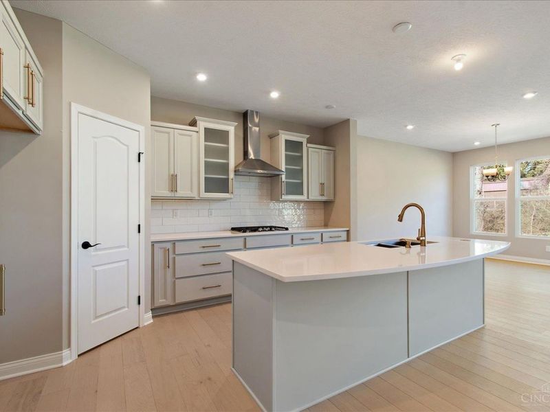 5225 Ivy Rose Lane, Green Township, OH 45247 Photo 3