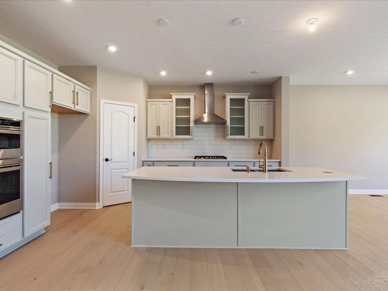 5225 Ivy Rose Lane, Green Township, OH 45247 Photo 4