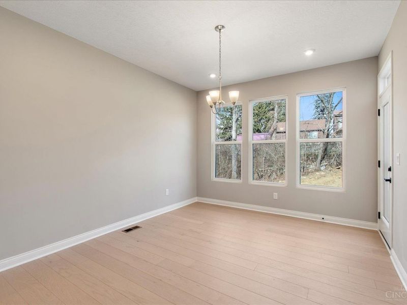 5225 Ivy Rose Lane, Green Township, OH 45247 Photo 7