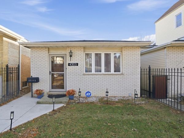 4305 S Wood Street, Chicago, IL 60609