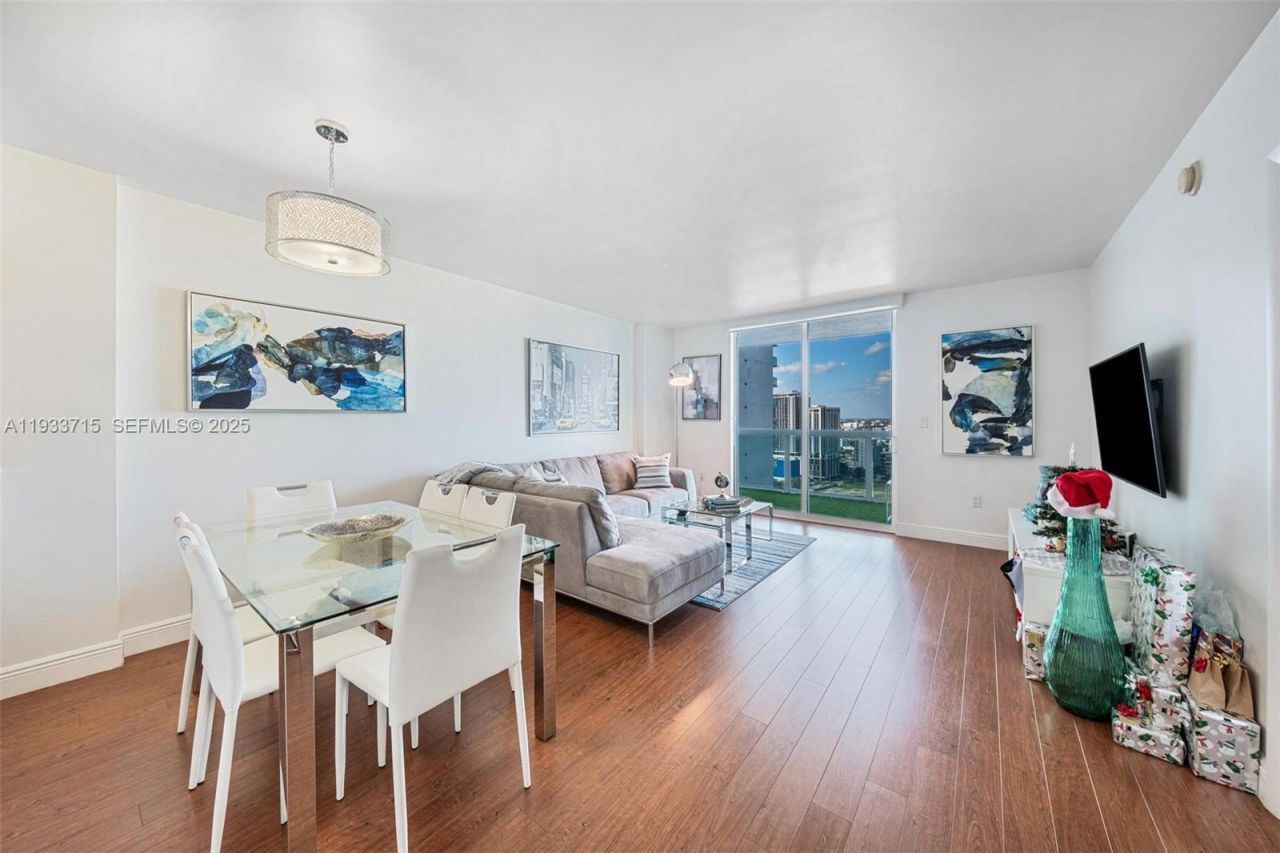 1800 N Bayshore Dr, Unit 3206, Miami, FL 33132 Photo