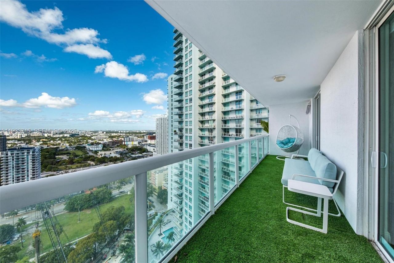 1800 N Bayshore Dr, Unit 3206, Miami, FL 33132 Photo