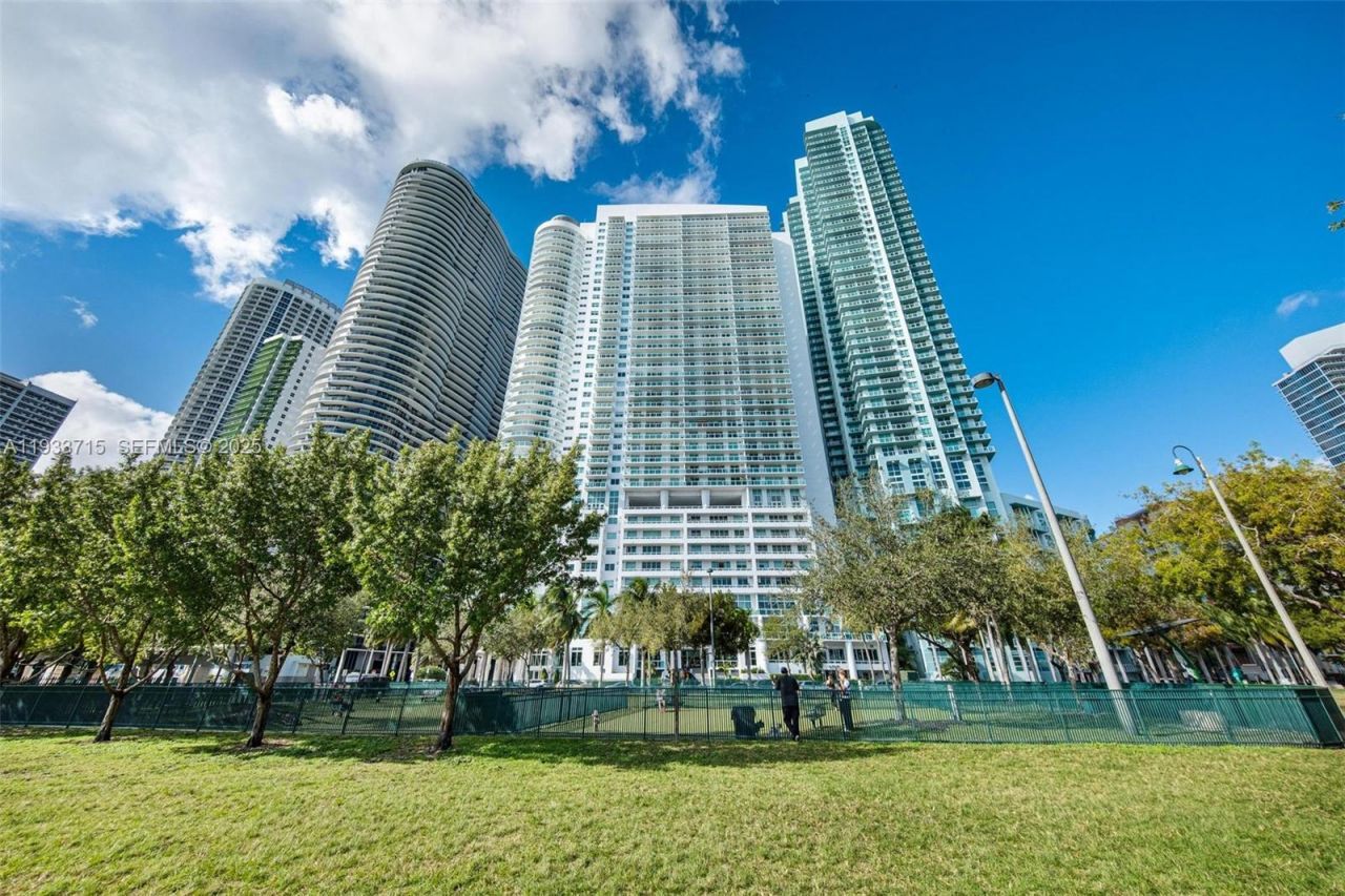 1800 N Bayshore Dr, Unit 3206, Miami, FL 33132 Photo