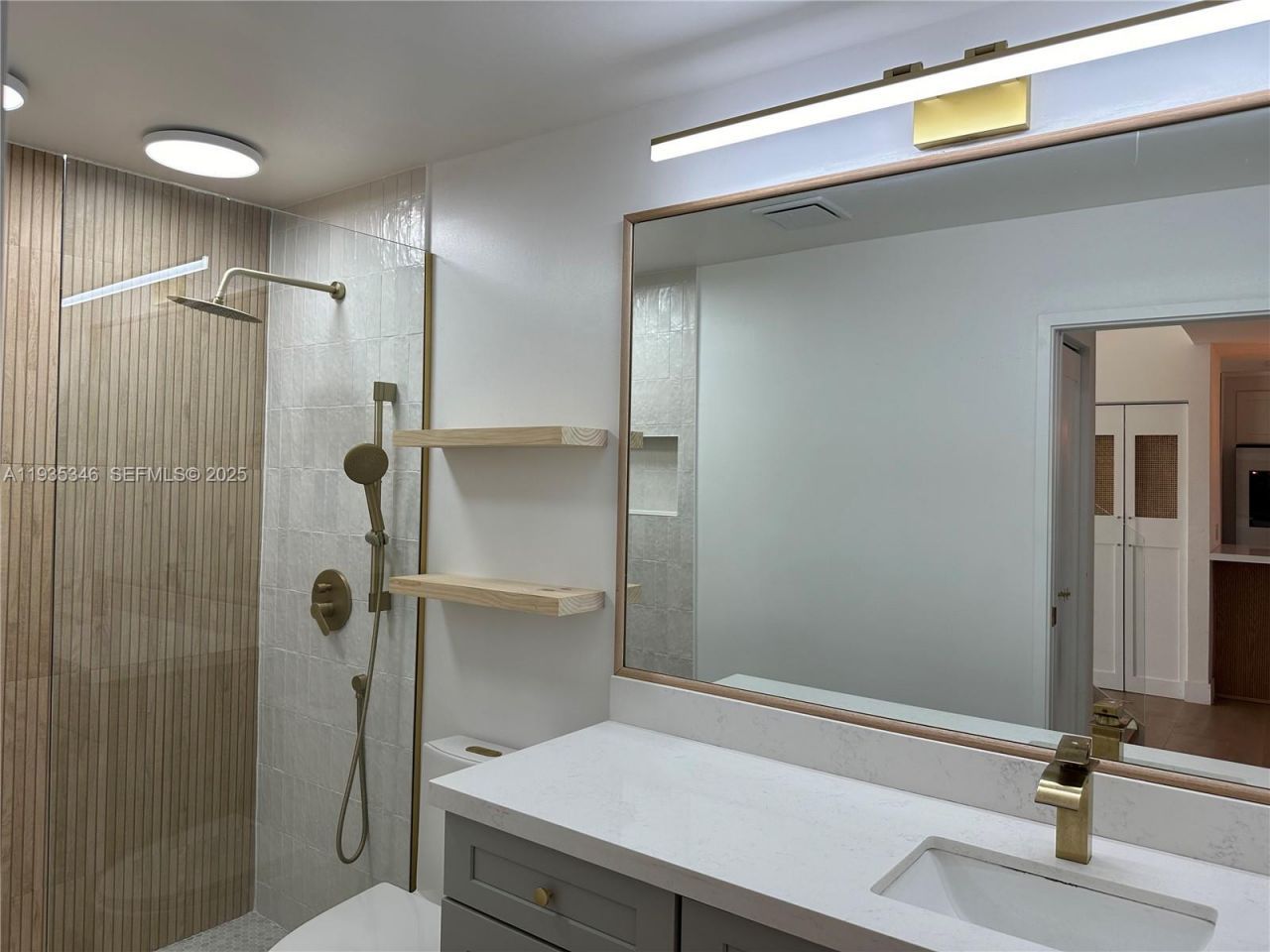 708 SE 3rd Ave Ext , Unit 201, Hallandale Beach, FL 33009 Photo