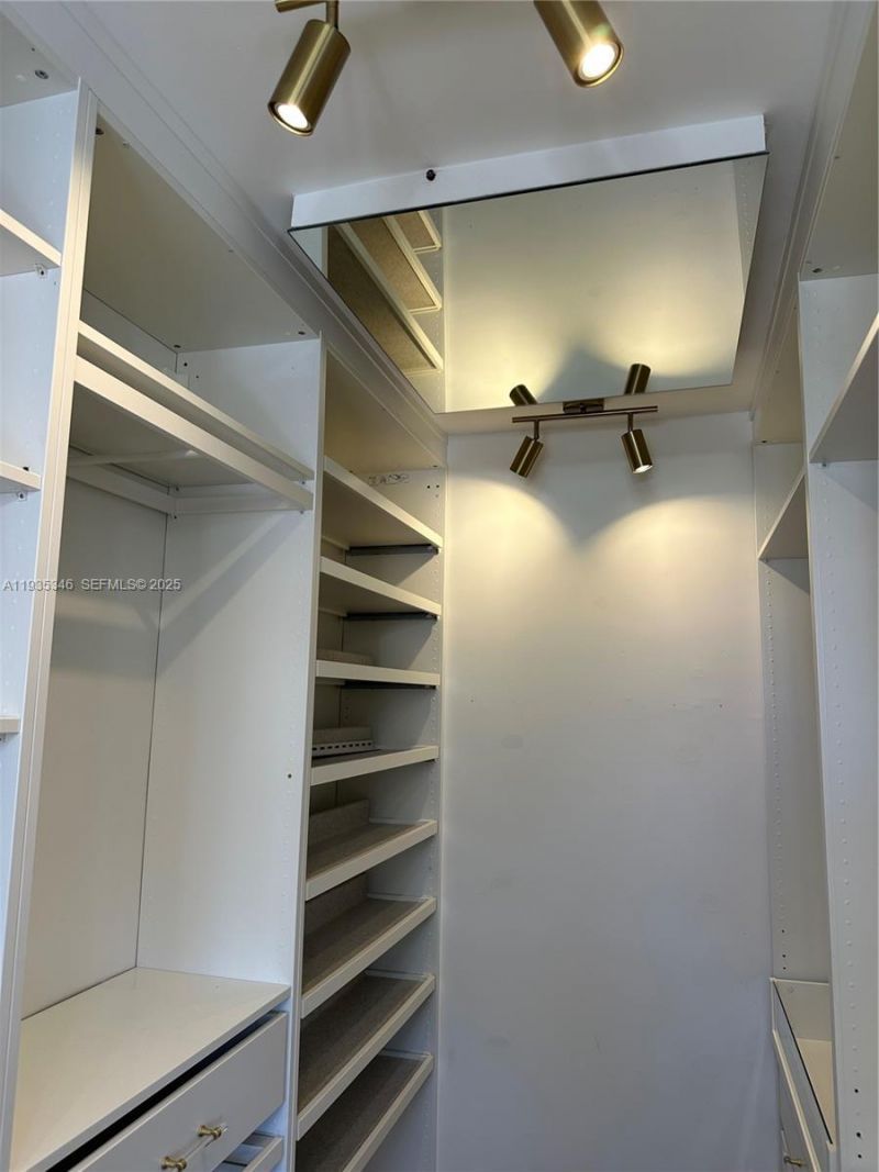 708 SE 3rd Ave Ext , Unit 201, Hallandale Beach, FL 33009 Photo