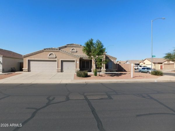 10458 E EL MORO Avenue, Mesa, AZ 85208